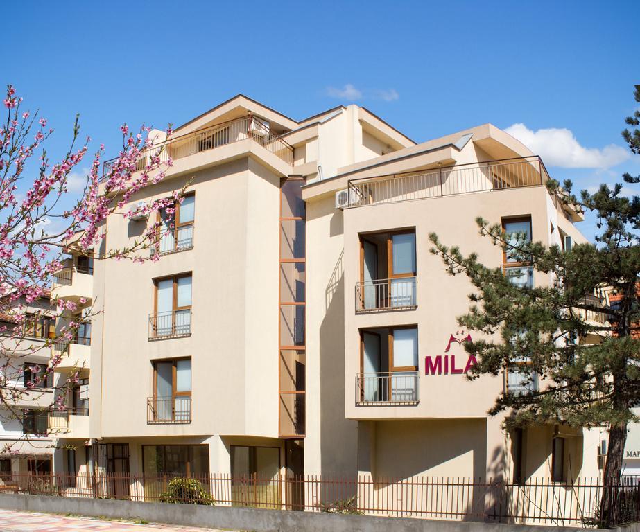 Hotel Milan Primorsko Exterior photo